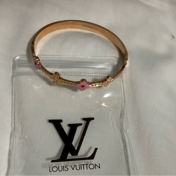 Bracelet luxury Rose gold over Stainless Steel and Pink floral Bangle!